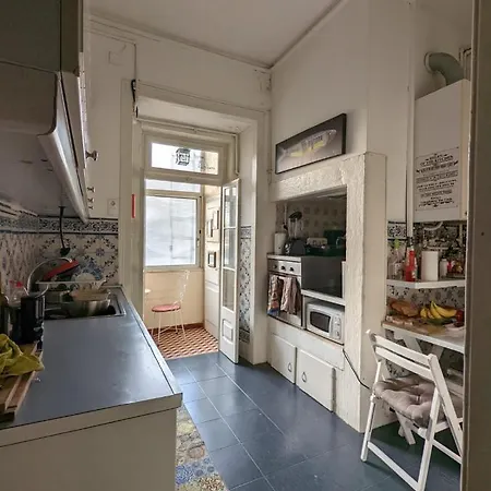 Angel House -Chiado Room Guest house Lisbon