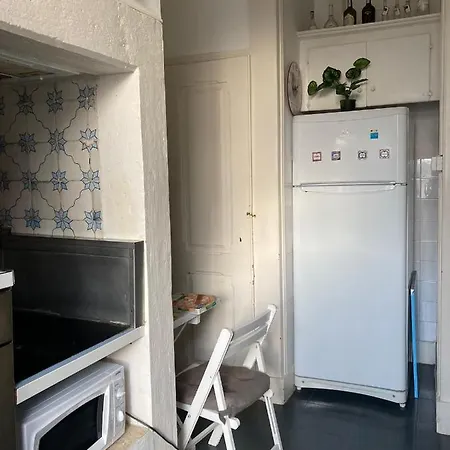 Angel House -Chiado Room Guest house Lisbon
